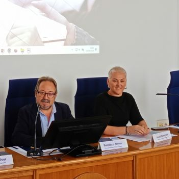 Jornada sobre el sistema interno de garantia de calidad de los estudios de formacin permanente Jornada en la UA sobre el sistema interno de garantía de calidad de los estudios de formación permanente