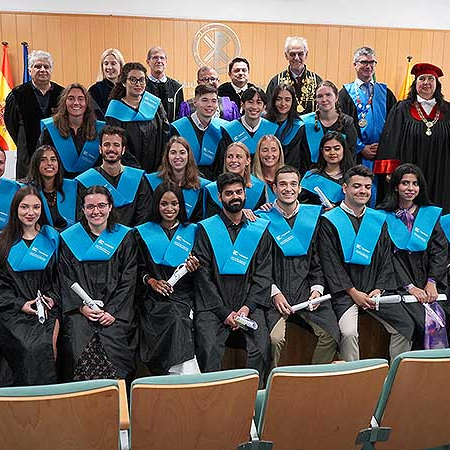 AVAP participa en la graduacion del Máster Conjunto en Biotecnologia Marina en la Universidad Catolica de Valencia AVAP participa en la graduación del Máster Conjunto en Biotecnología Marina en la Universidad Católica de Valencia