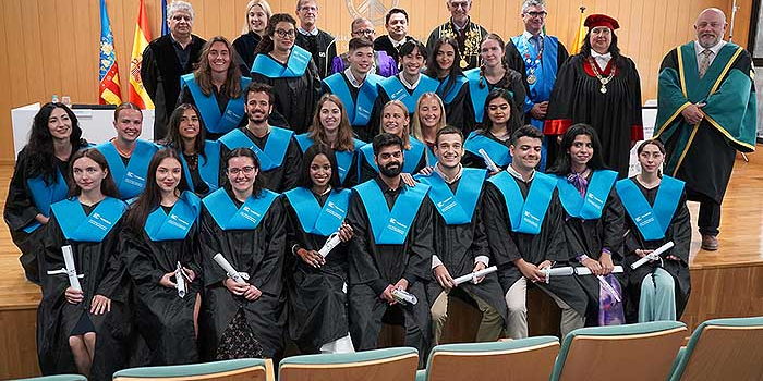 AVAP participa en la graduacion del Máster Conjunto en Biotecnologia Marina en la Universidad Catolica de Valencia AVAP participa en la graduación del Máster Conjunto en Biotecnología Marina en la Universidad Católica de Valencia